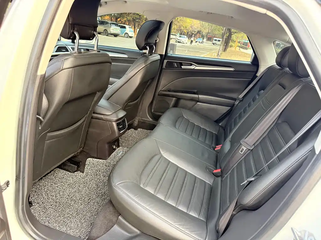 Ford Mondeo 2013 1.5L GTDi180 Fashion Edition 2014 - thumbnail 5