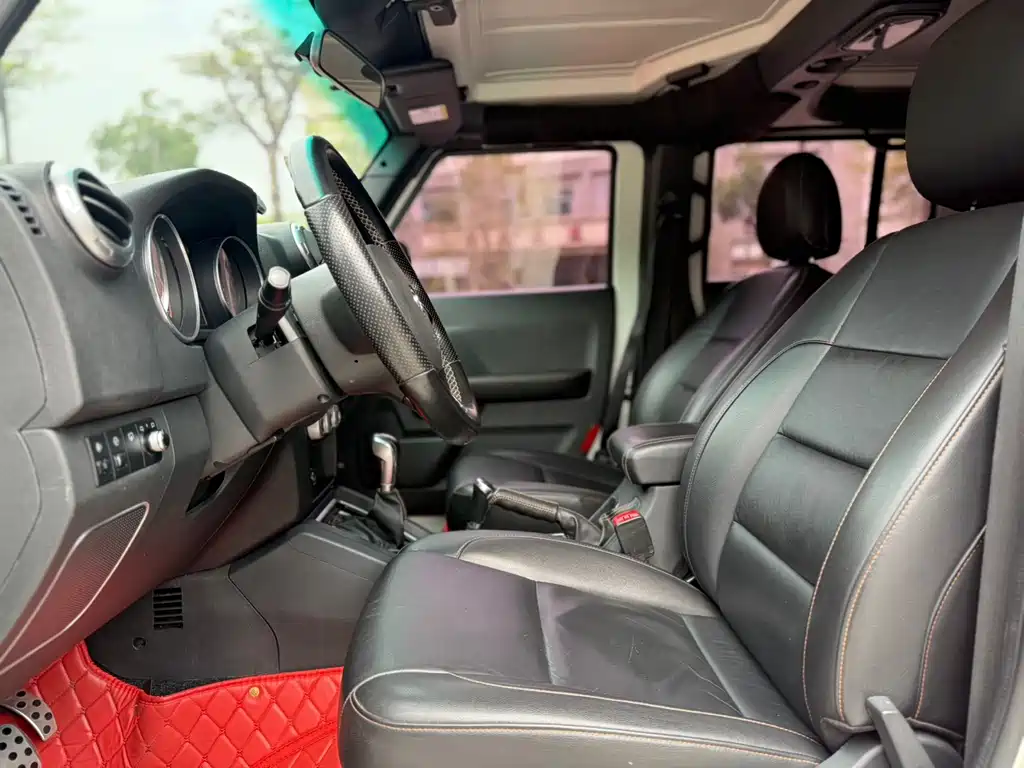 Beijing Off-Road Beijing Off-road BJ40 2016 40L 2.3T Automatic 4WD Premium Edition 2017 - thumbnail 5