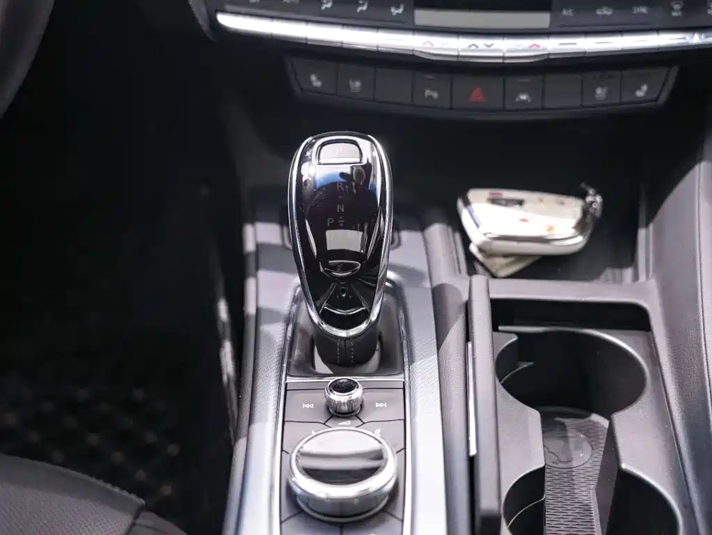 Cadillac Cadillac CT5 2023 28T Luxury (Standard) 2023 - thumbnail 19