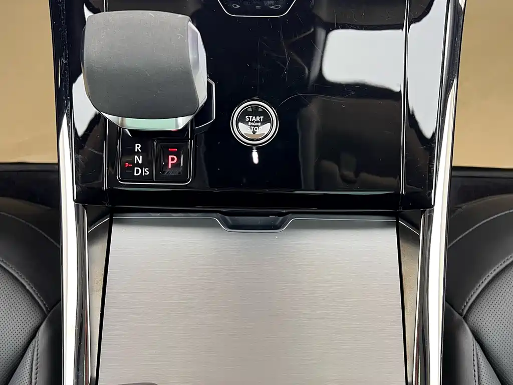 Land Rover Range Rover Sport 2024 400PS Dynamic SE 2024 - thumbnail 26