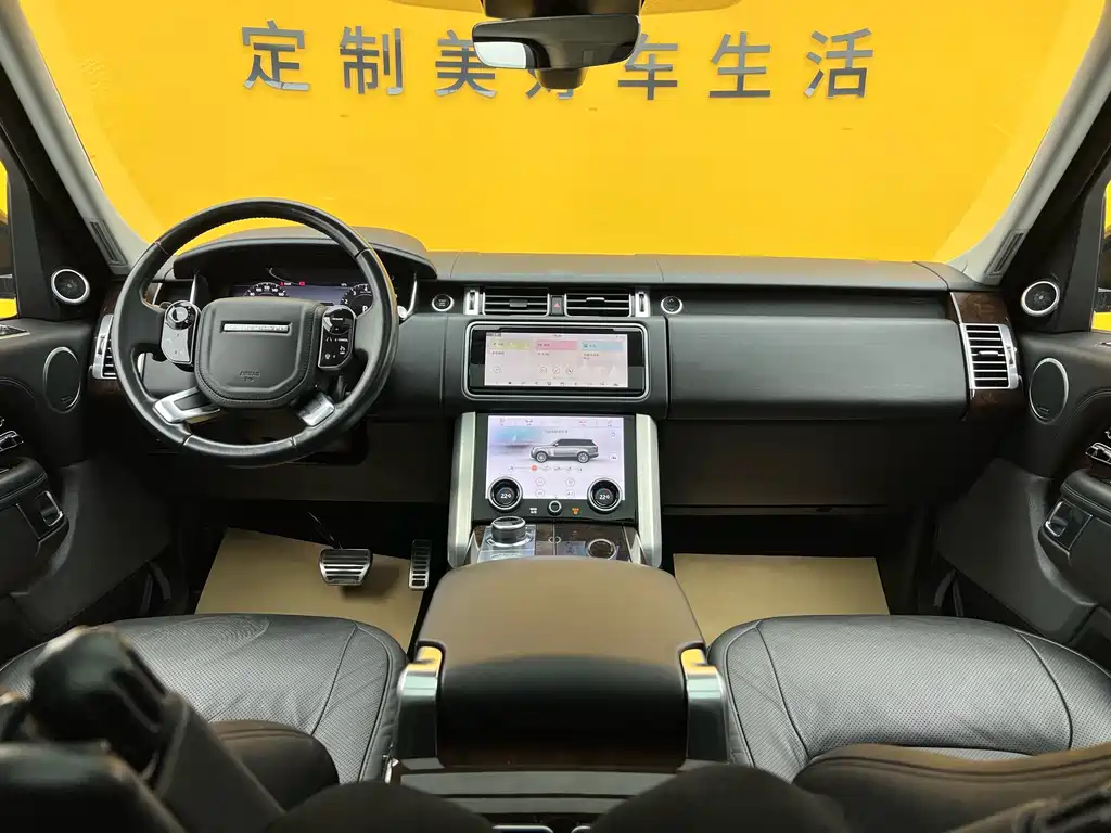 Land Rover Range Rover 2021 3.0 L6 Heritage Edition 2022 - thumbnail 15