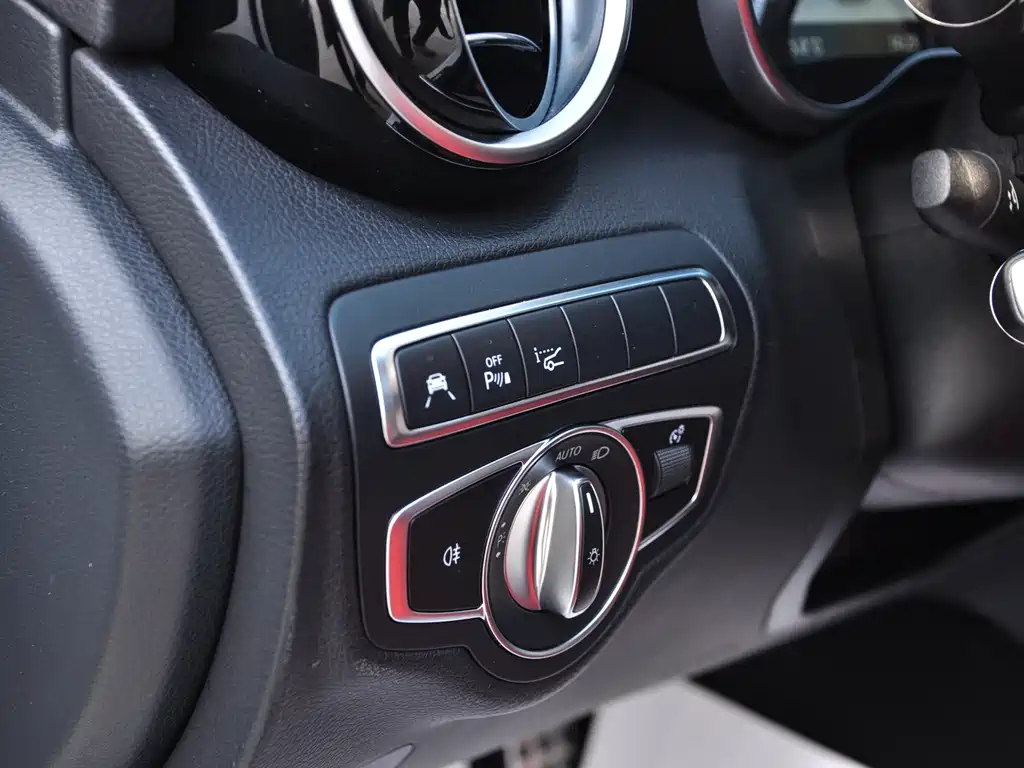 Mercedes-Benz Mercedes-Benz C-Class AMG 2017 AMG C 63 2018 - thumbnail 12