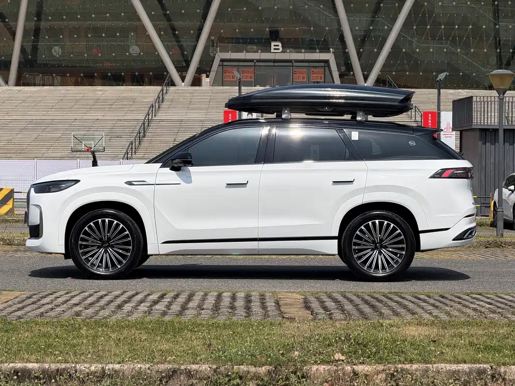Chery Tiggo 9 2025 2.0T Automatic 2WD Premium Edition 5-seater 2025 - thumbnail 5
