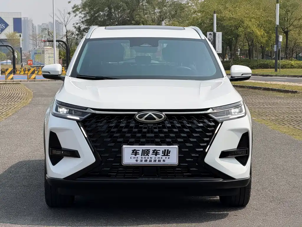 Chery Chery Tiggo 8 Pro 2024 Champion Edition 290T 2WD Peak Version 7-seater 2024 - thumbnail 2