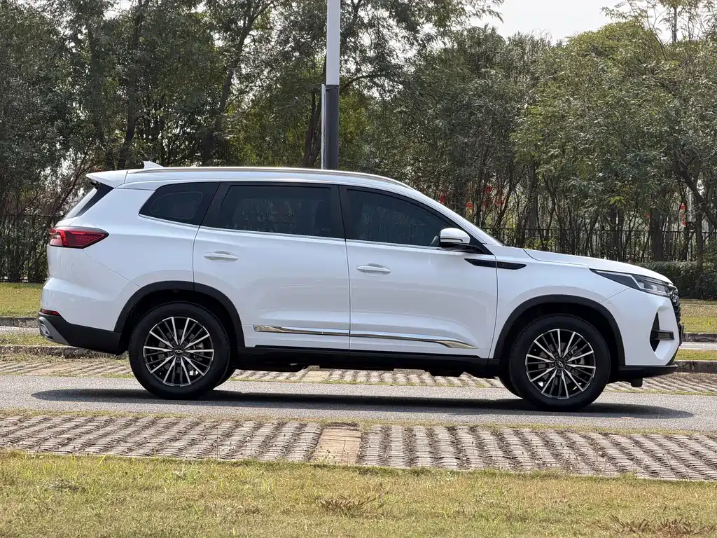 Chery Chery Tiggo 8 Pro 2024 Champion Edition 290T 2WD Peak Version 7-seater 2024 - thumbnail 10