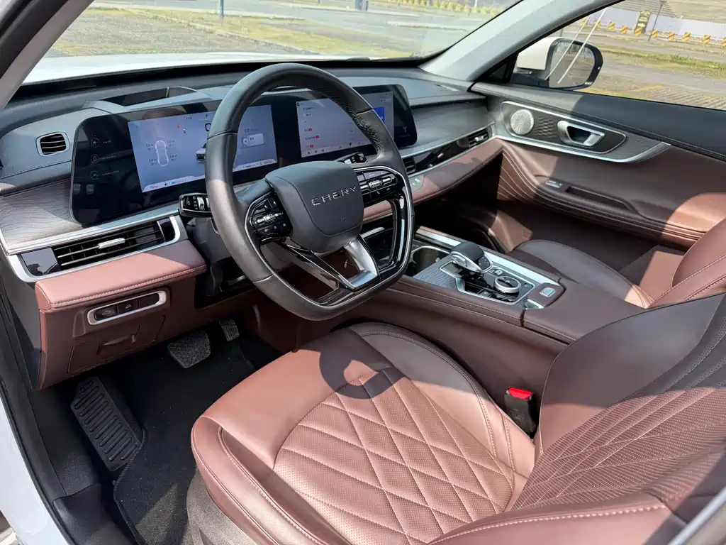 Chery Chery Tiggo 8 Pro 2024 Champion Edition 290T 2WD Peak Version 7-seater 2024 - thumbnail 12