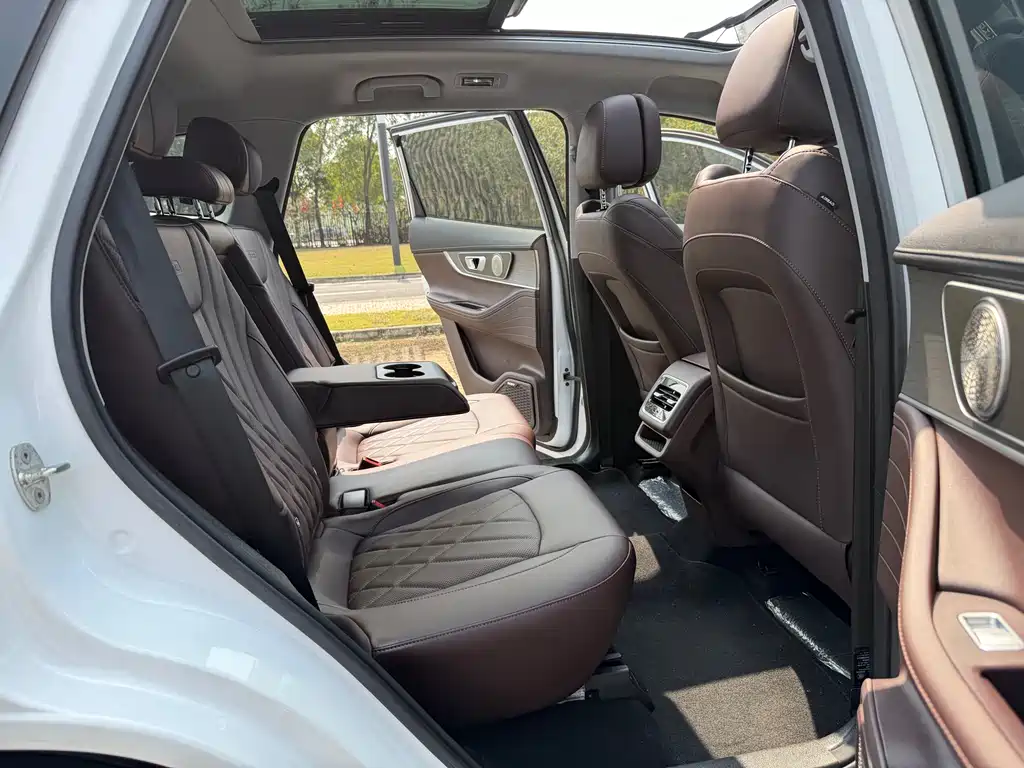 Chery Chery Tiggo 8 Pro 2024 Champion Edition 290T 2WD Peak Version 7-seater 2024 - thumbnail 15