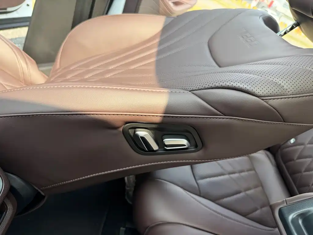 Chery Chery Tiggo 8 Pro 2024 Champion Edition 290T 2WD Peak Version 7-seater 2024 - thumbnail 26