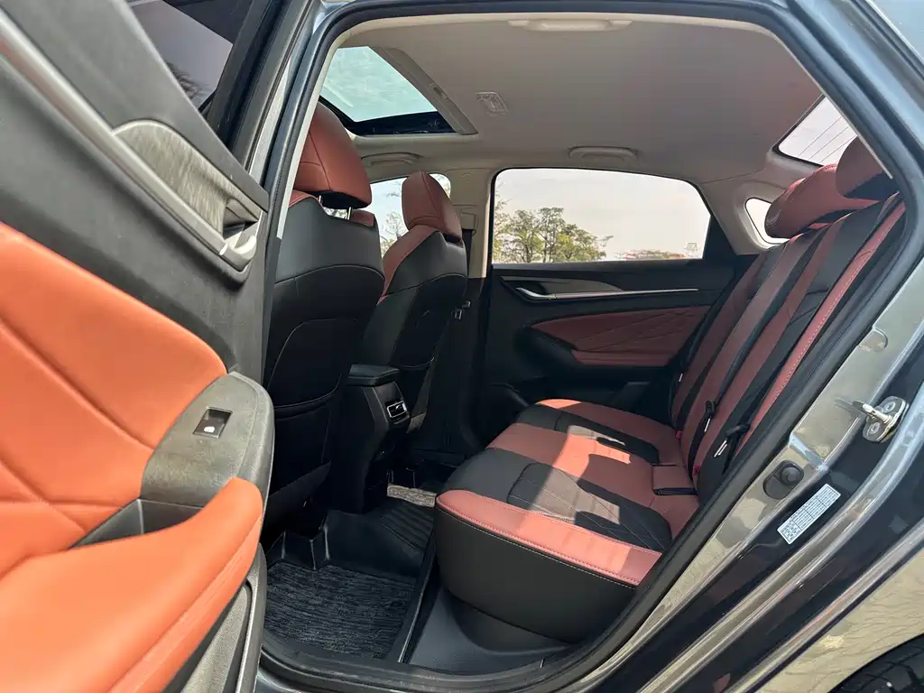 Changan Yidong 2023 Plus Blue Whale NE 1.4T GDI DCT Premium Edition 2024 - thumbnail 13