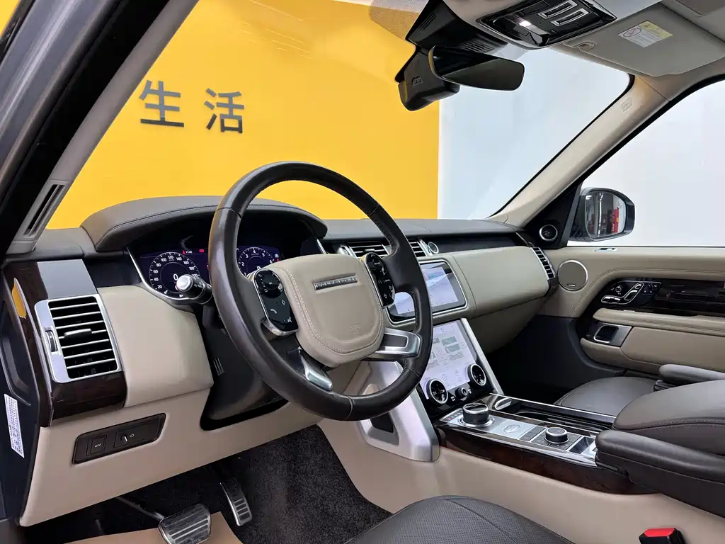 Land Rover Range Rover 2022 3.0 L6 400PS Autobiography Long Wheelbase Classic Edition 2022 - thumbnail 4