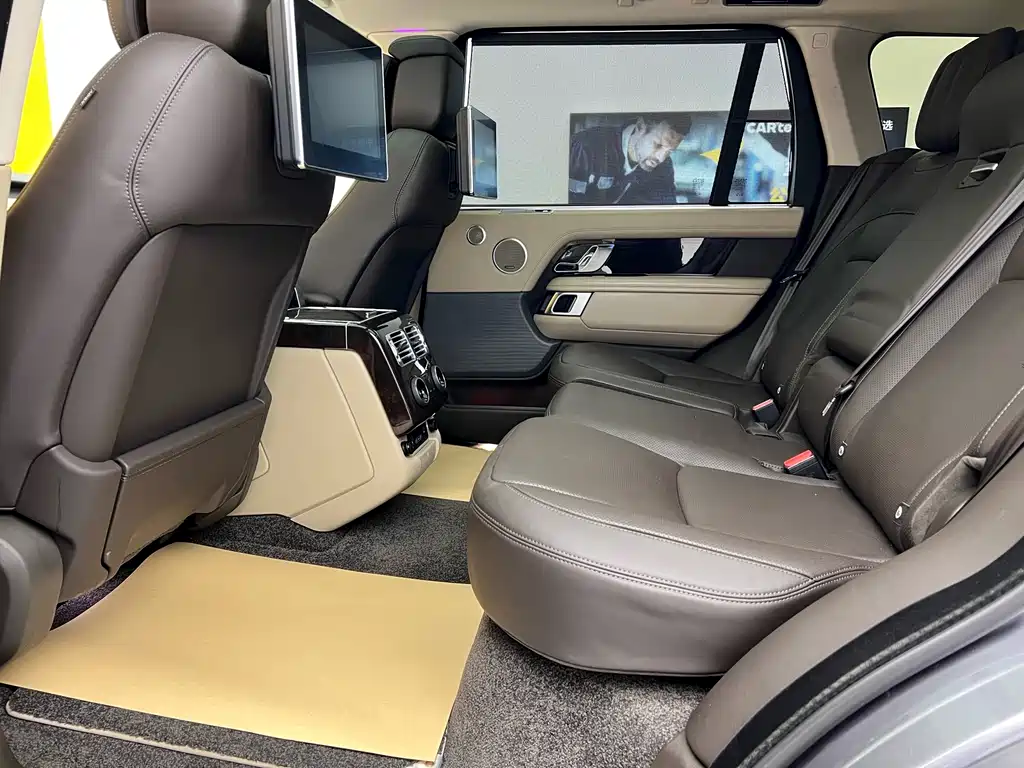 Land Rover Range Rover 2022 3.0 L6 400PS Autobiography Long Wheelbase Classic Edition 2022 - thumbnail 9