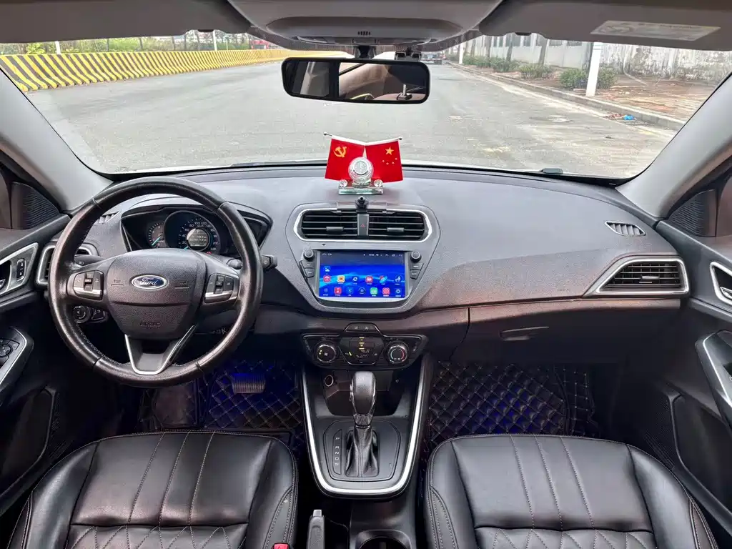 Ford Ford Focus 2019 Facelift 1.5L Automatic Style Edition国VI 2021 - thumbnail 5