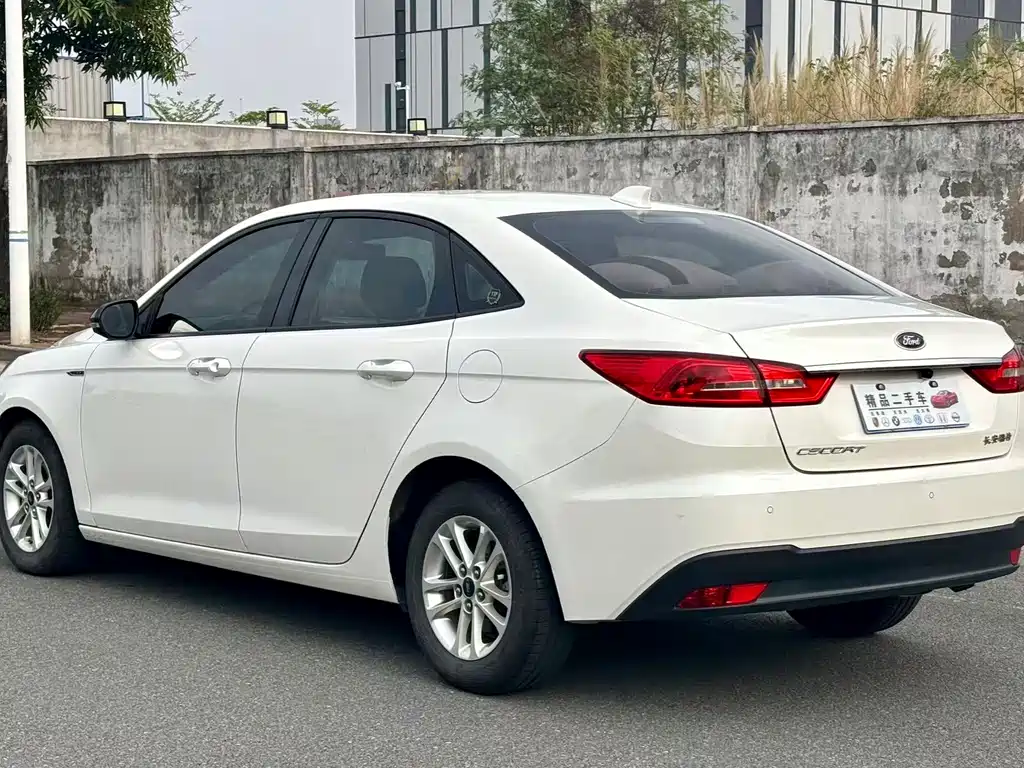Ford Ford Focus 2019 Facelift 1.5L Automatic Style Edition国VI 2021 - thumbnail 7