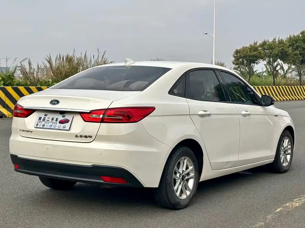 Ford Ford Focus 2019 Facelift 1.5L Automatic Style Edition国VI 2021 - thumbnail 9