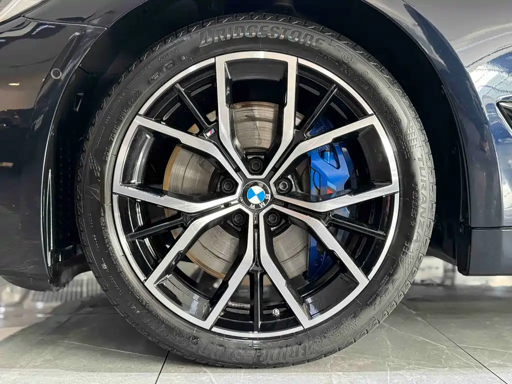 BMW BMW 5 Series Import 2022 Model Facelift 540i Style Edition M Sport Package 2023 - thumbnail 16
