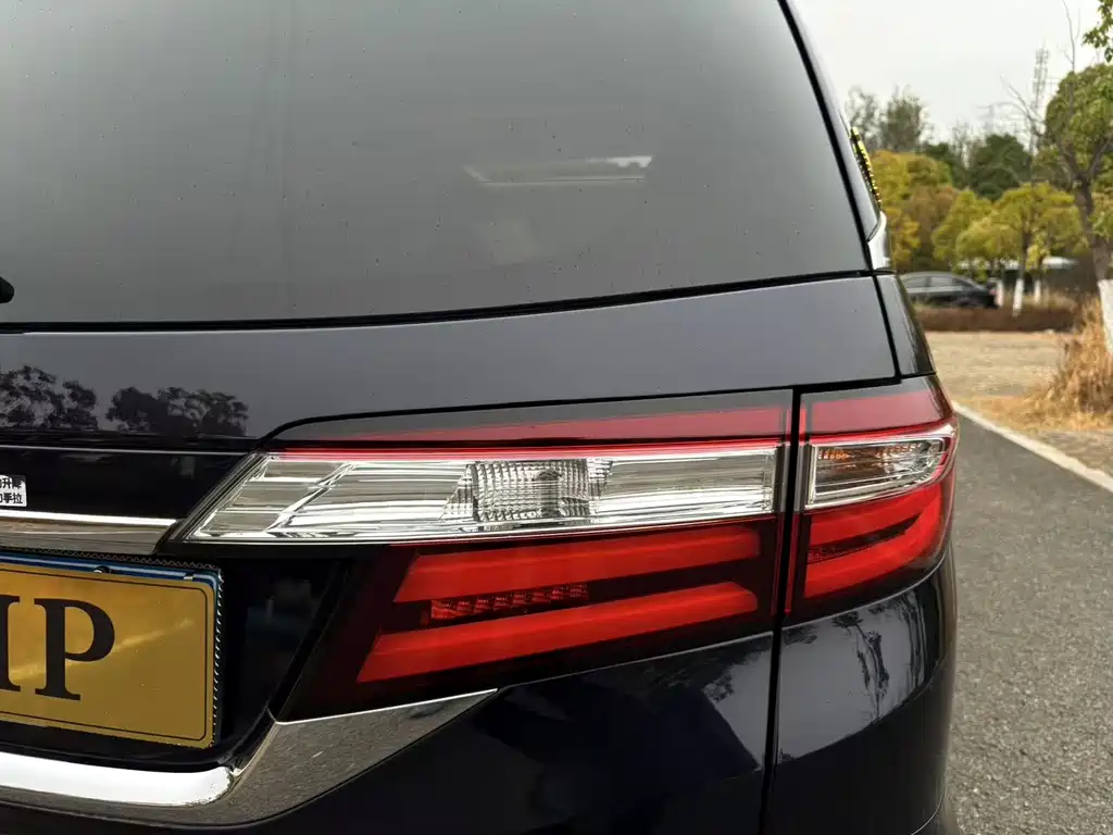 Honda Honda Odyssey 2018 2.4L Smart Enjoy Edition 2020 - thumbnail 21