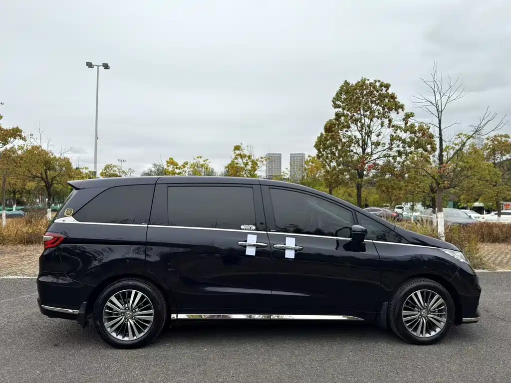 Honda Honda Odyssey 2018 2.4L Smart Enjoy Edition 2020 - thumbnail 28