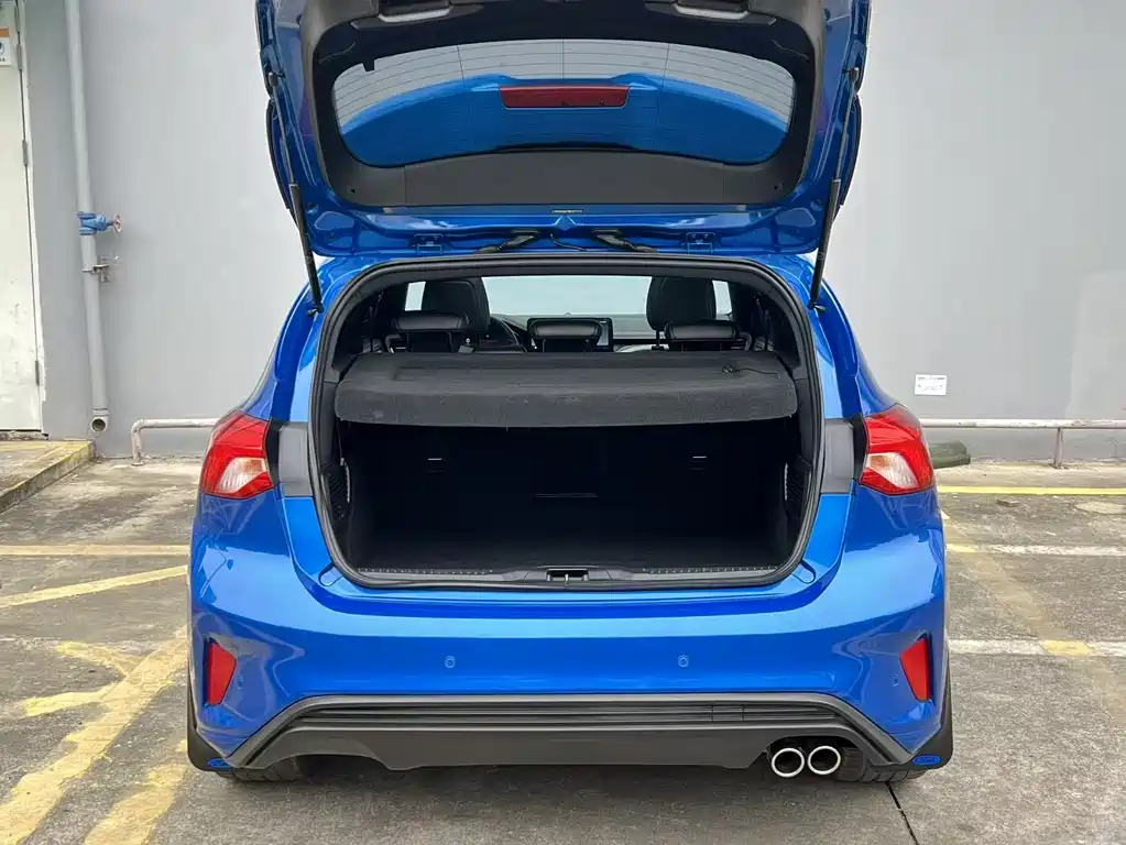 Ford Ford Focus 2021 Hatchback EcoBoost 180 Automatic ST Line 2021 - thumbnail 10