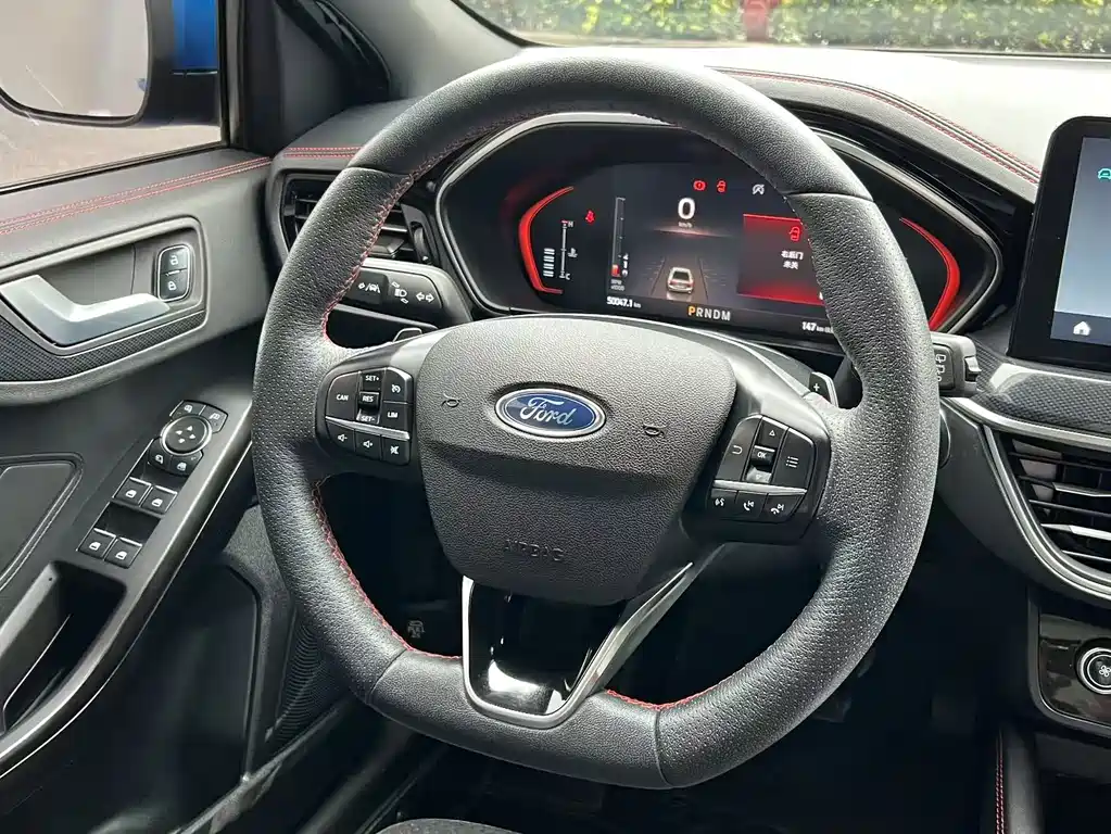 Ford Ford Focus 2021 Hatchback EcoBoost 180 Automatic ST Line 2021 - thumbnail 16