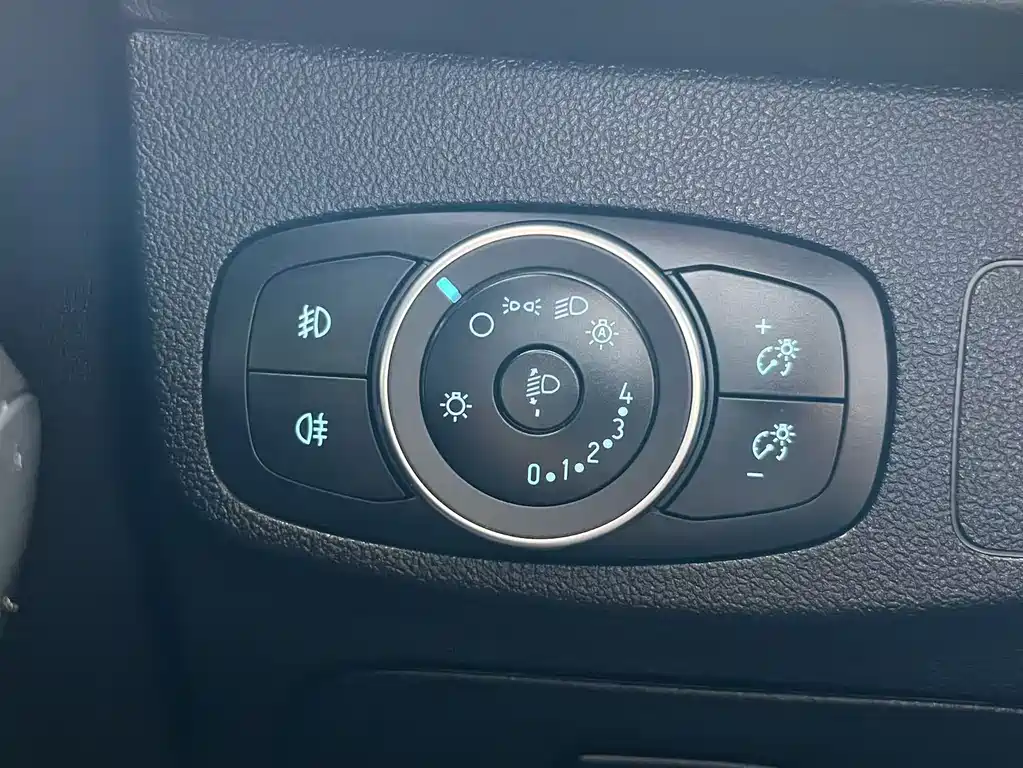 Ford Ford Focus 2021 Hatchback EcoBoost 180 Automatic ST Line 2021 - thumbnail 24