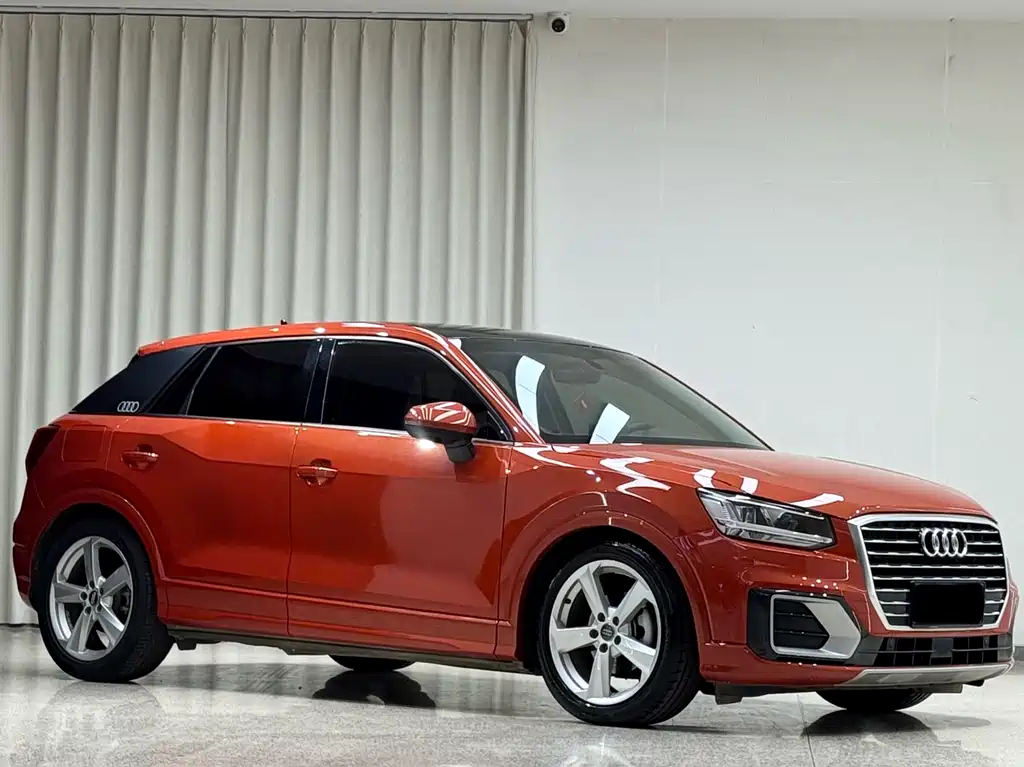Audi Audi Q2L 2020 35 TFSI Fashion Elegant Edition 2020 - thumbnail 3