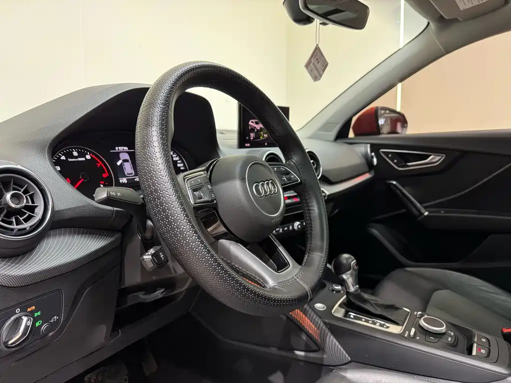Audi Audi Q2L 2020 35 TFSI Fashion Elegant Edition 2020 - thumbnail 12