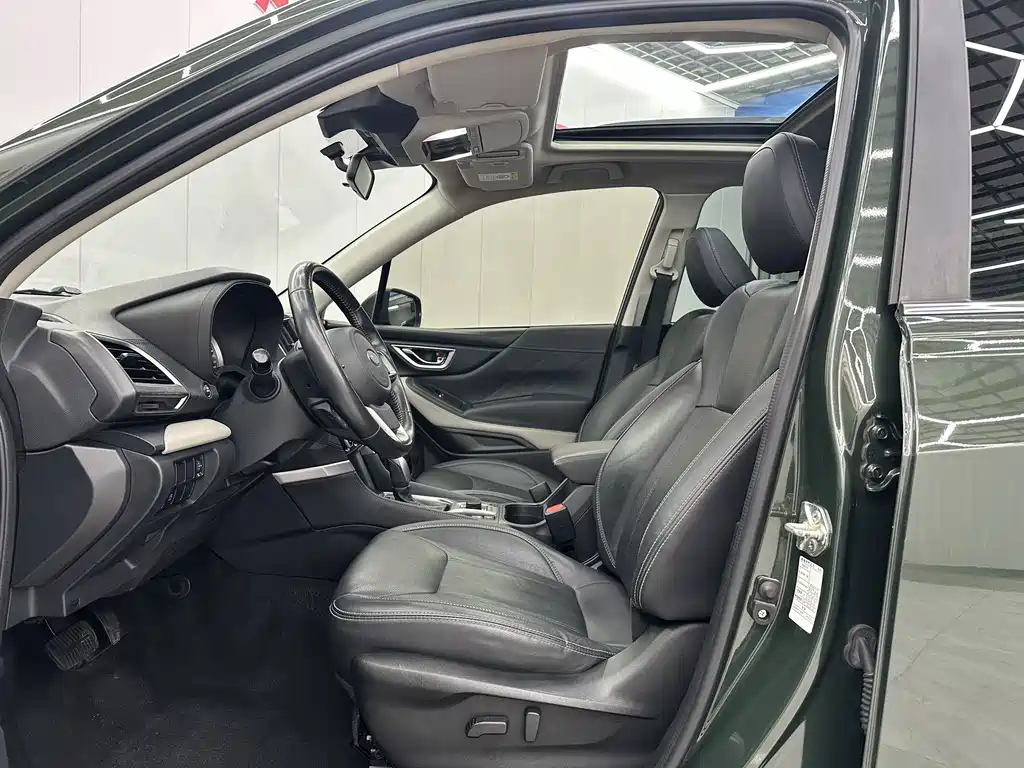 Subaru Subaru Forester 2022 2.0i AWD Premium EyeSight 2022 - thumbnail 4