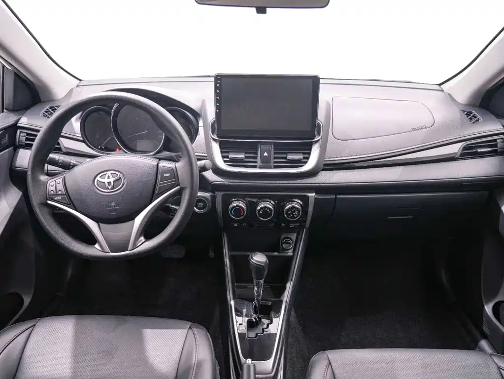 Toyota YARiS L 2022 X 1.5L CVT Luxury PLUS Edition 2022 - thumbnail 12