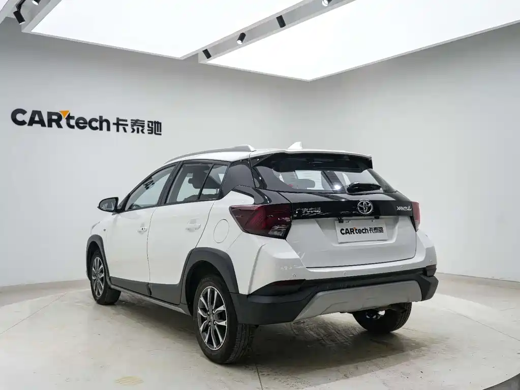 Toyota YARiS L 2022 X 1.5L CVT Luxury PLUS Edition 2022 - thumbnail 17