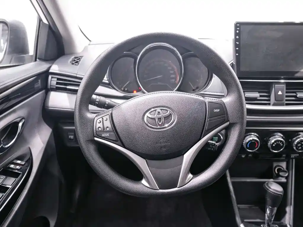 Toyota YARiS L 2022 X 1.5L CVT Luxury PLUS Edition 2022 - thumbnail 18