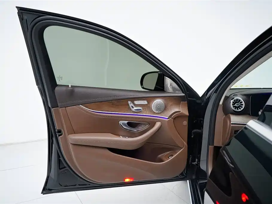 Mercedes-Benz Mercedes-Benz E-Class 2016 E 200 L 2017 - thumbnail 5
