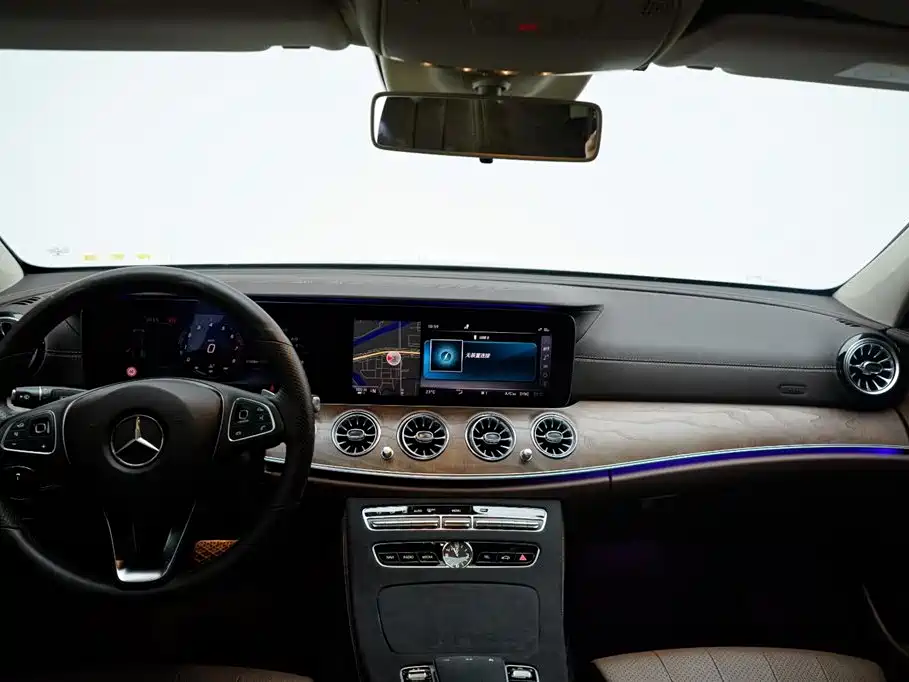 Mercedes-Benz Mercedes-Benz E-Class 2016 E 200 L 2017 - thumbnail 12