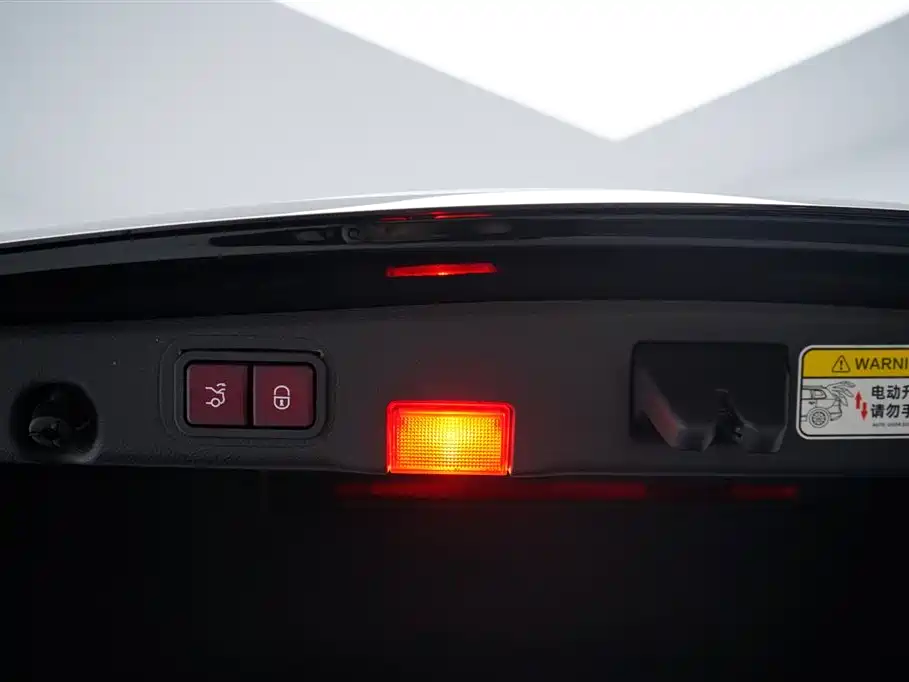 Mercedes-Benz Mercedes-Benz E-Class 2016 E 200 L 2017 - thumbnail 20
