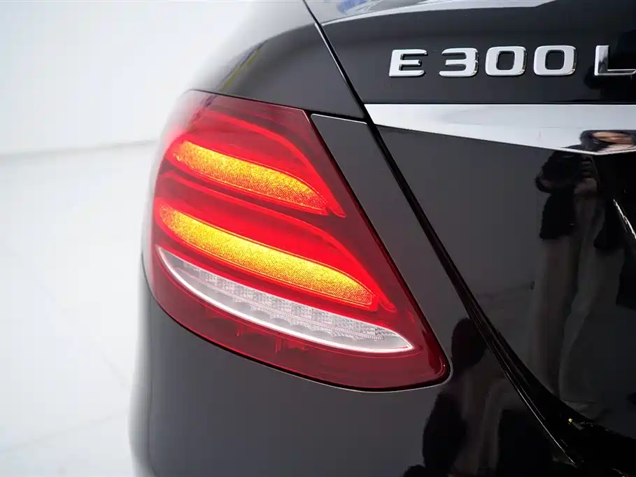 Mercedes-Benz Mercedes-Benz E-Class 2016 E 200 L 2017 - thumbnail 27