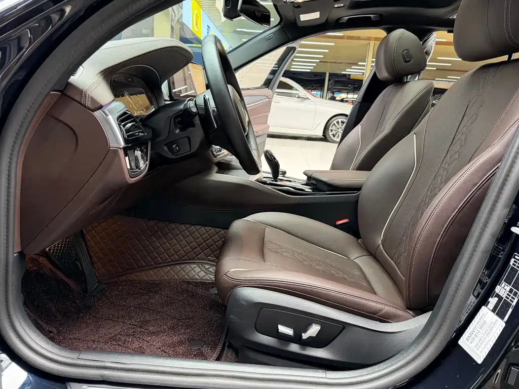 BMW BMW 5 Series 2023 Model Year Facelift 530Li Leading Type M Sport Package 2023 - thumbnail 10