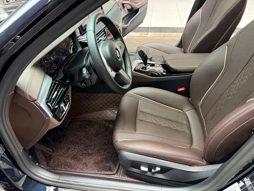 BMW BMW 5 Series 2023 Model Year Facelift 530Li Leading Type M Sport Package 2023 - thumbnail 11