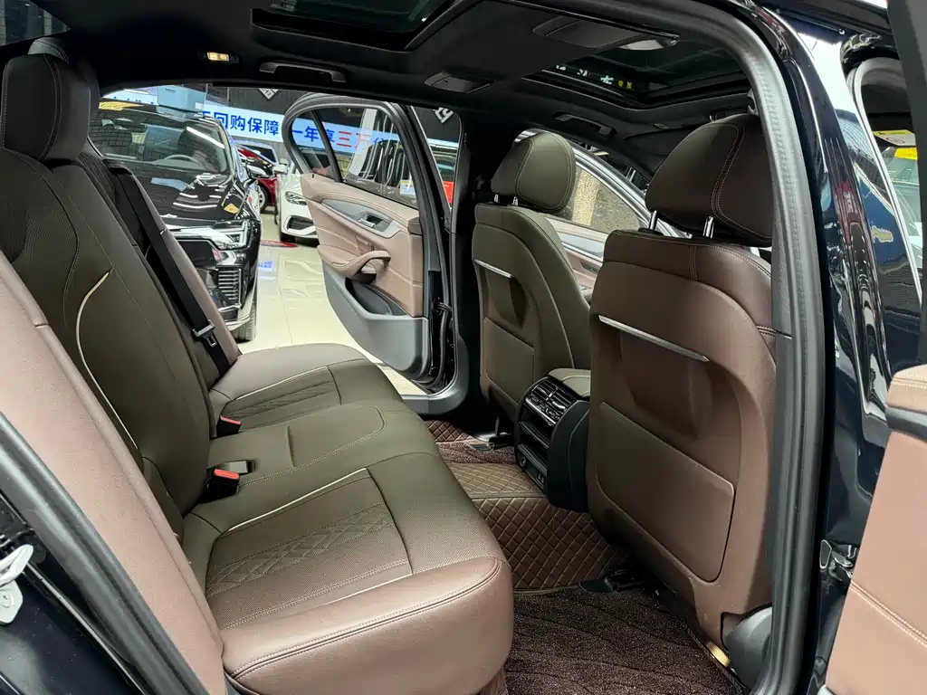 BMW BMW 5 Series 2023 Model Year Facelift 530Li Leading Type M Sport Package 2023 - thumbnail 22