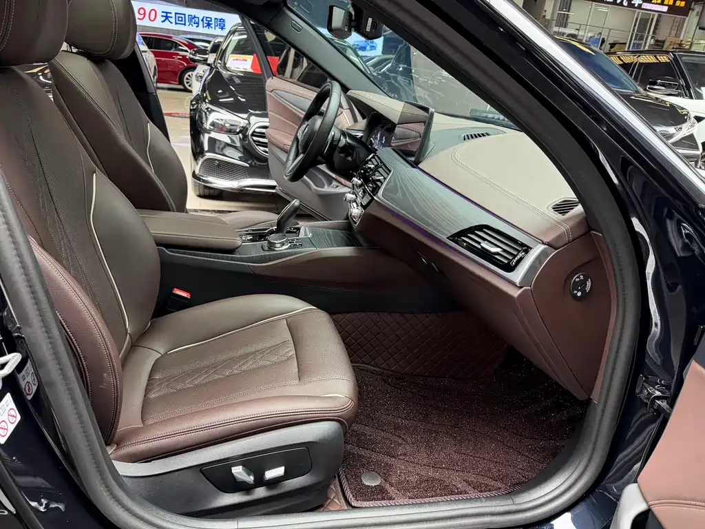 BMW BMW 5 Series 2023 Model Year Facelift 530Li Leading Type M Sport Package 2023 - thumbnail 26