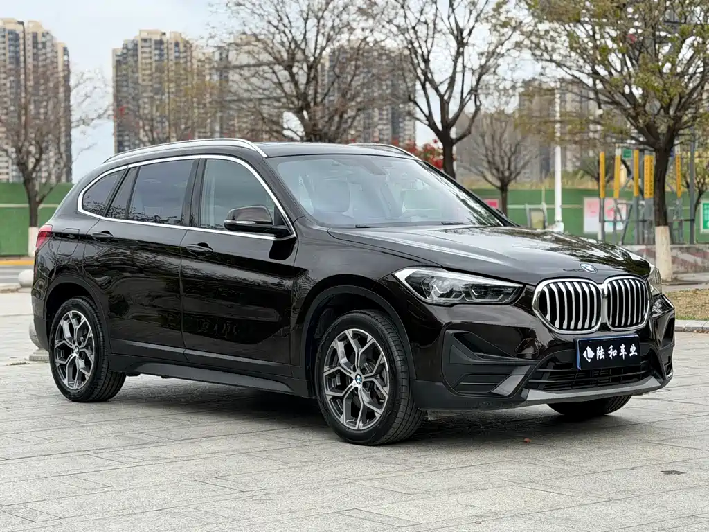 BMW BMW X1 2022 sDrive25Li Leading Edition 2022 - thumbnail 3