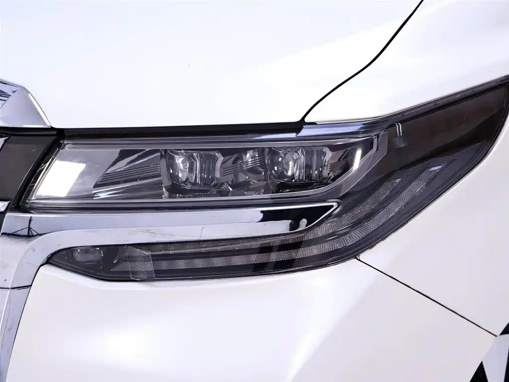 Toyota Alphard 2018 Model Year Facelift 3.5L Luxury Version 2018 - thumbnail 5