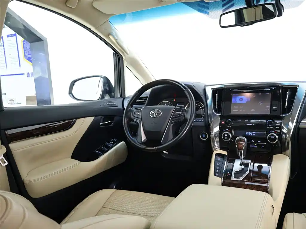 Toyota Alphard 2018 Model Year Facelift 3.5L Luxury Version 2018 - thumbnail 15