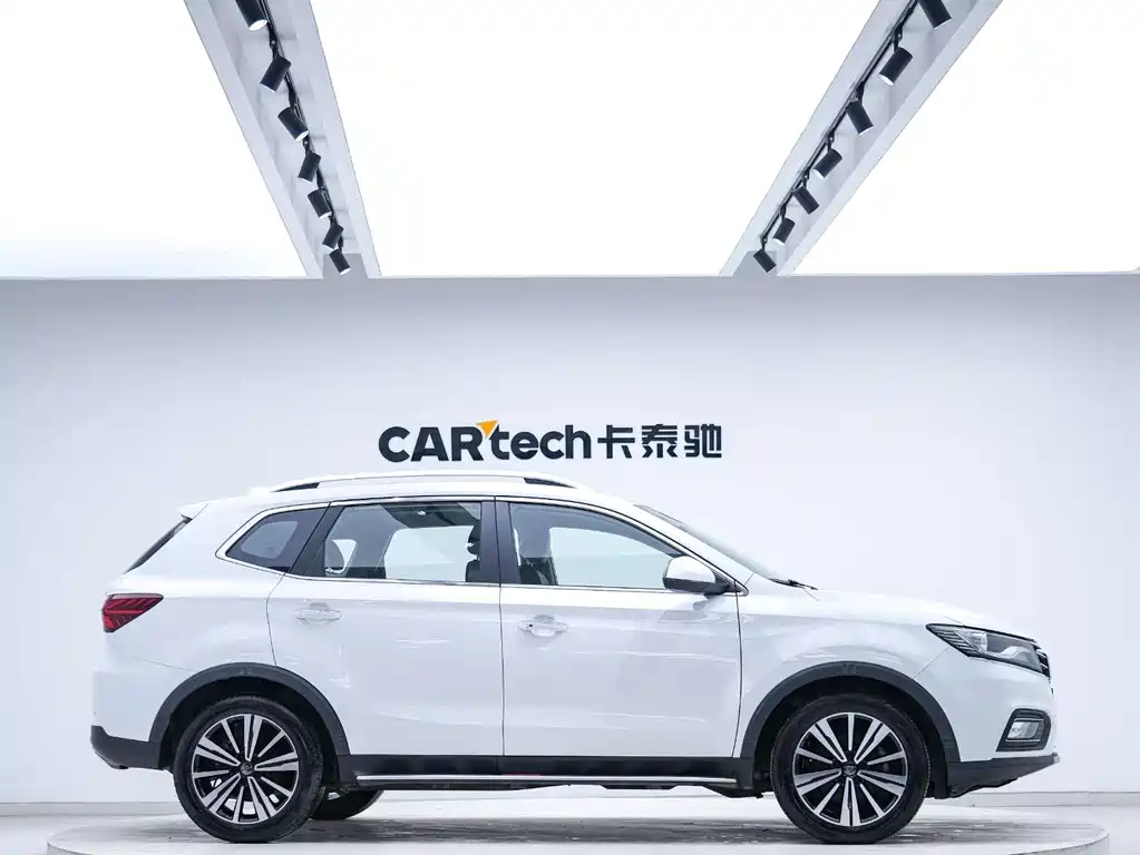 Roewe Roewe RX5 2020 20T Automatic 4G Connectivity Premium Edition 2020 - thumbnail 5