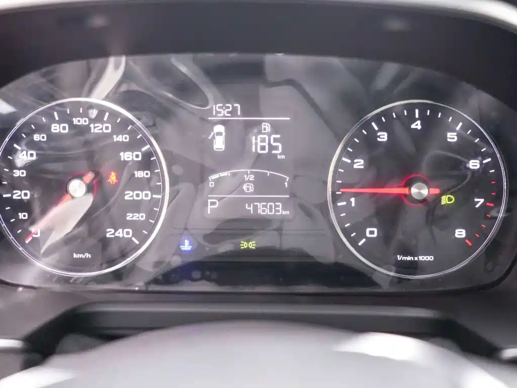 Roewe Roewe RX5 2020 20T Automatic 4G Connectivity Premium Edition 2020 - thumbnail 8