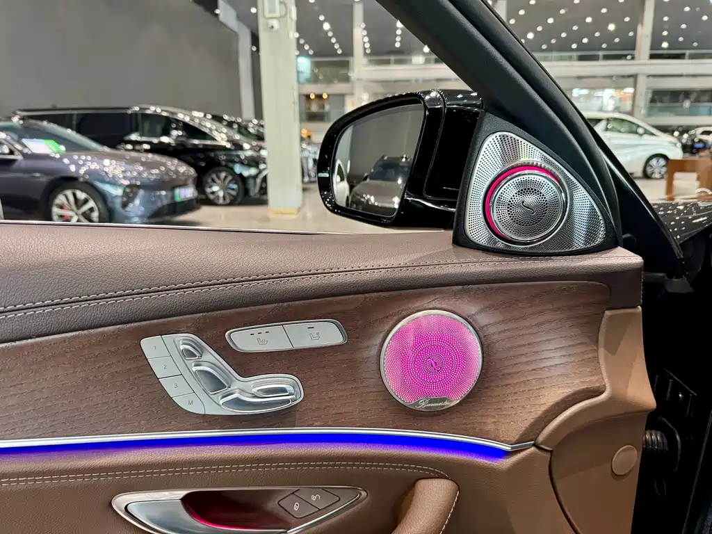 Mercedes-Benz Mercedes-Benz E-Class 2023 Facelift E 300 L Luxury 2023 - thumbnail 6