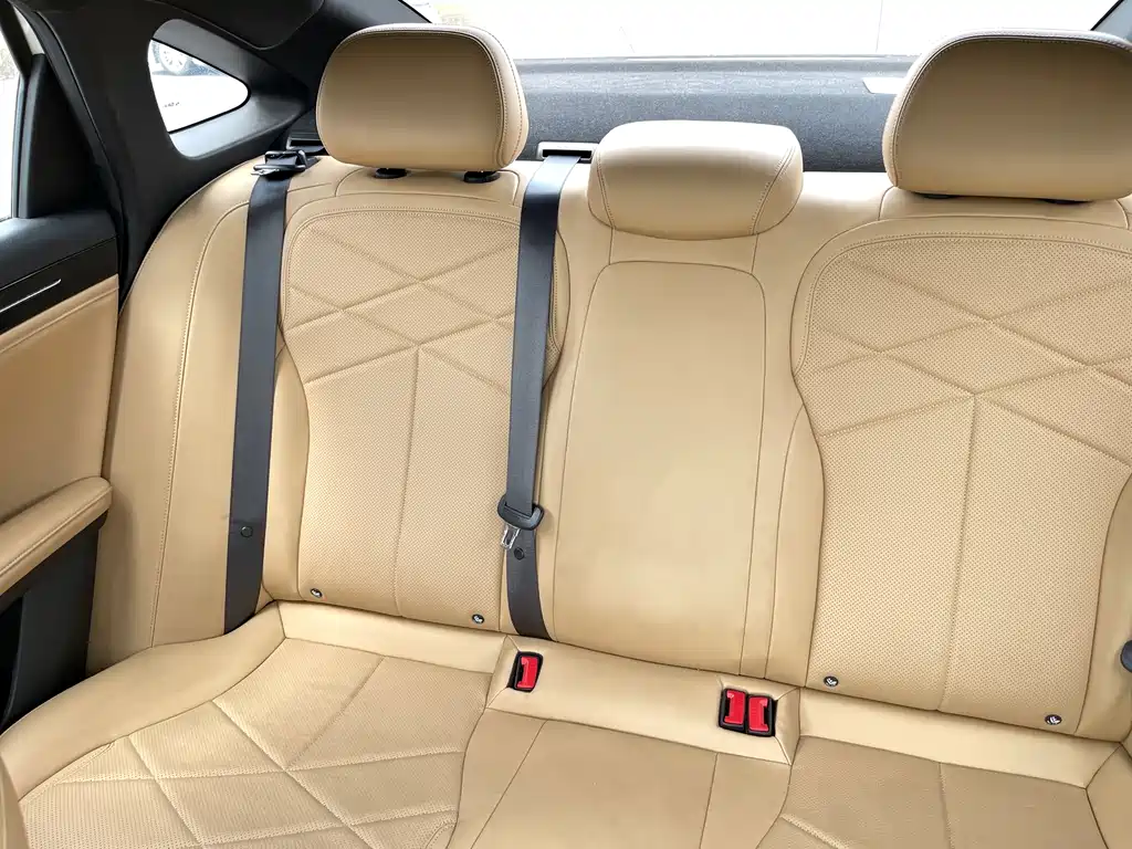 Geely Galaxy Geely Galaxy L6 2023 60km PLUS 2023 - thumbnail 22
