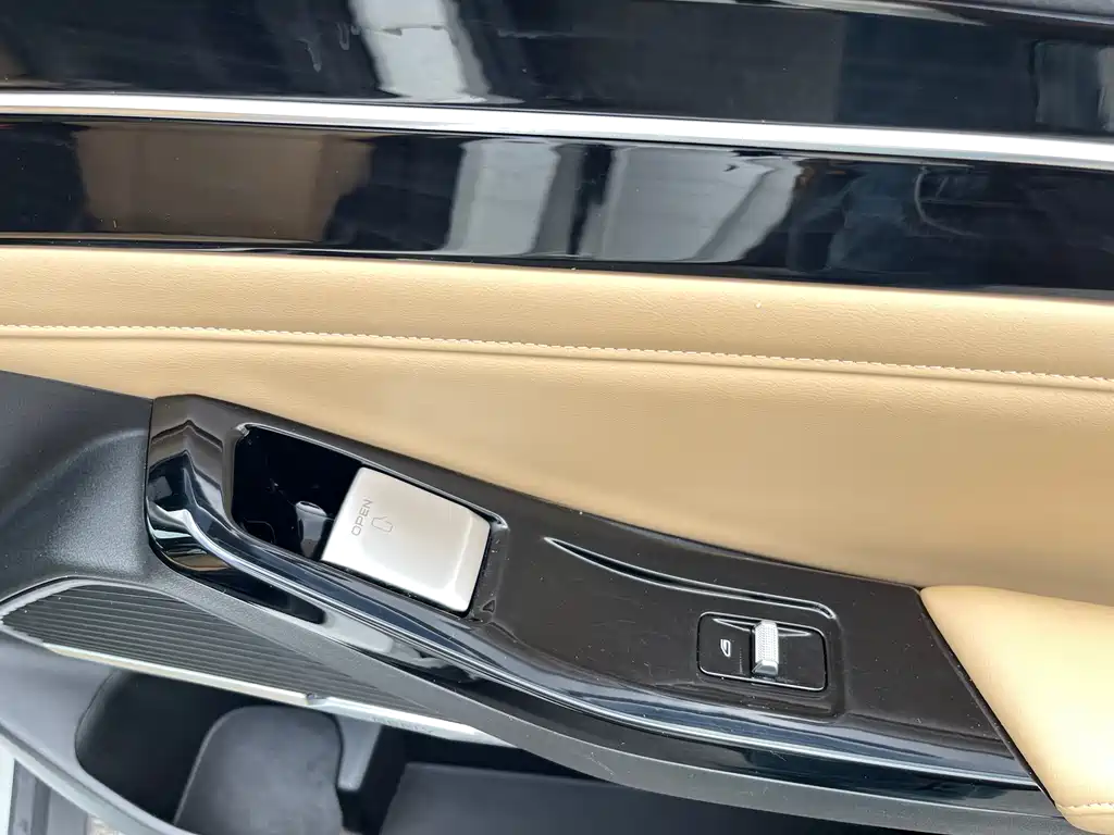 Geely Galaxy Geely Galaxy L6 2023 60km PLUS 2023 - thumbnail 26