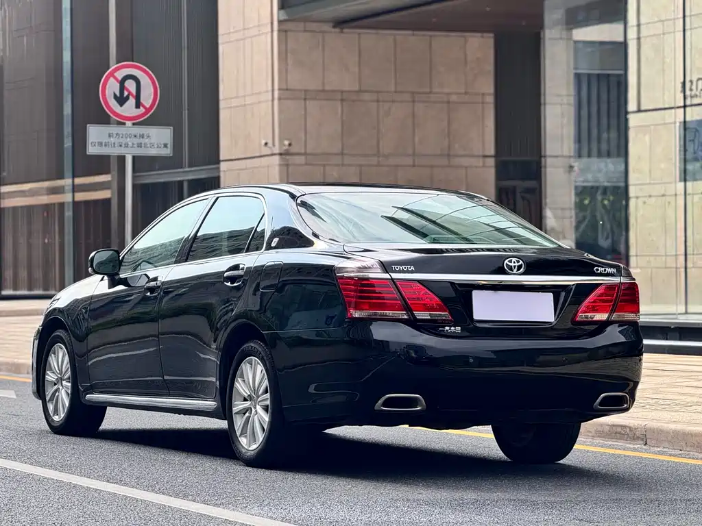 Toyota Crown 2012 2.5L Royal 2013 - thumbnail 6