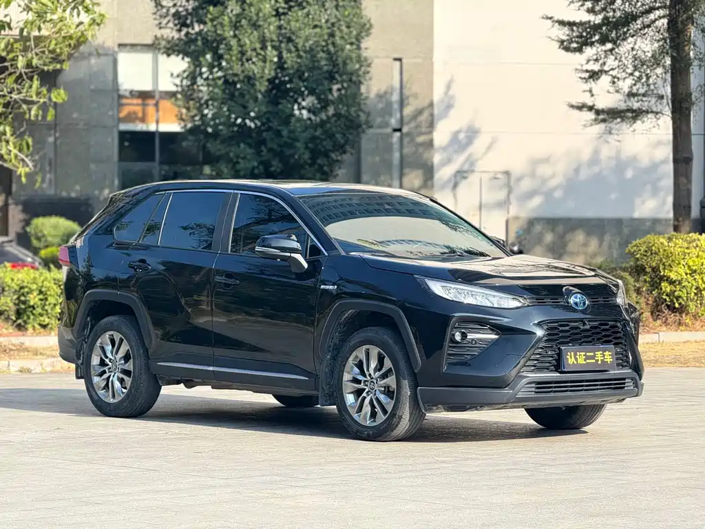 Toyota Venza 2023 Dual Engine 2.5L E-CVT Front-Wheel Drive Urban Edition 2023 - thumbnail 3
