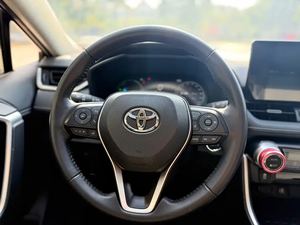 Toyota Venza 2023 Dual Engine 2.5L E-CVT Front-Wheel Drive Urban Edition 2023 - thumbnail 11