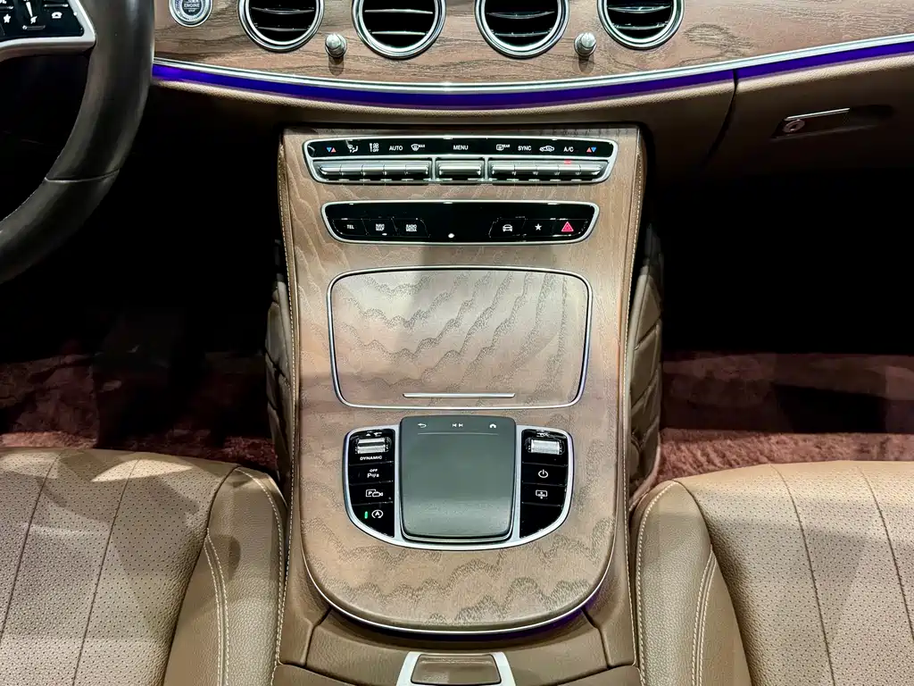 Mercedes-Benz Mercedes-Benz E-Class 2023 Facelift E 300 L Luxury 2023 - thumbnail 12